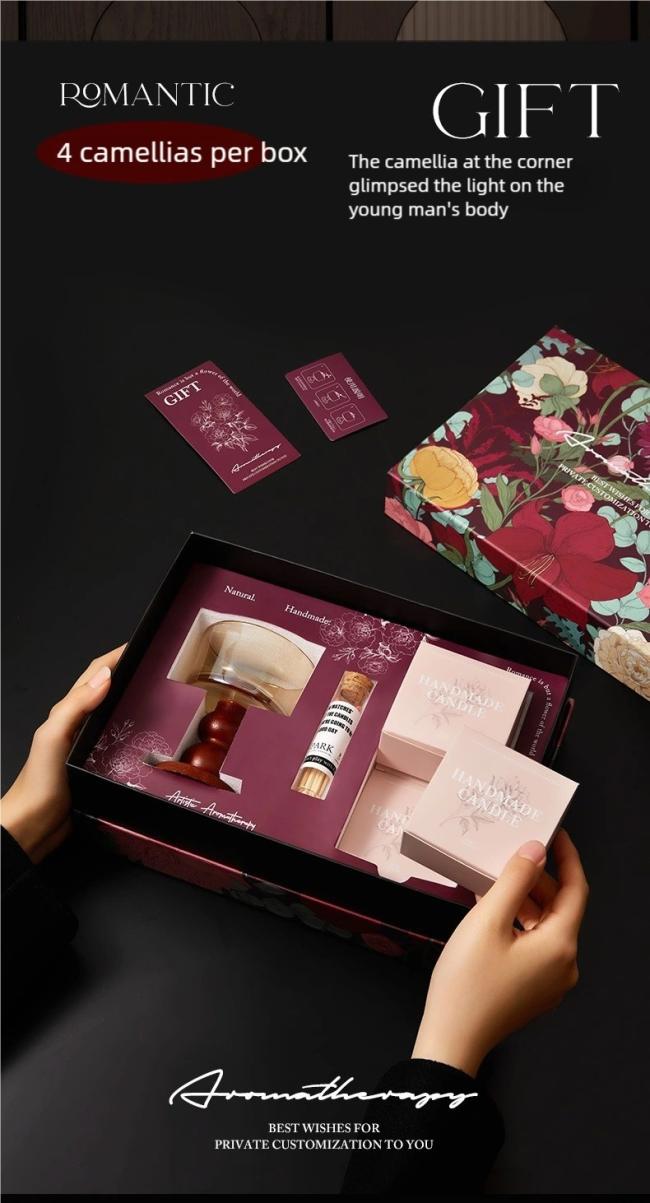 Eco-friendly soy candle gift set