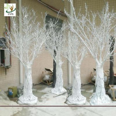 China UVG DTR14 Dry Tree for Decoration with white winter trees indoor use 8ft high for sale