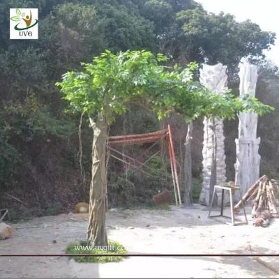 China UVG GRE051 best selling products factory direct green banyan artificial tree for weddings for sale