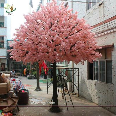 China UVG 17 foot large cheap artificial trees in silk cherry blossoms for wedding background decoration CHR161 for sale