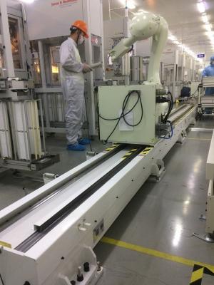 China Pista linear del robot automático para cargar y descargar la cubierta de la chapa en venta