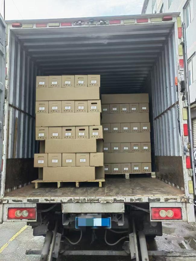 Air suspension shock absorber packaging and product display