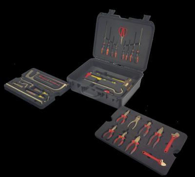 China 36 Piece Non Magnetic Tool Kit 300mm Hacksaw Blade Size For Bomb Disposal for sale