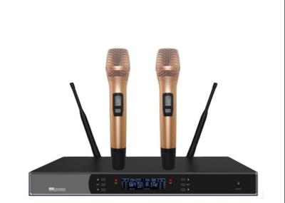 China Moving Coil Handheld FM 35KHz KTV Wireless Microphone System for sale
