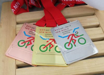 中国 ダイ カストのスポーツ・イベントのためのカスタマイズされたメダルおよびリボンは亜鉛合金のエナメル 販売のため