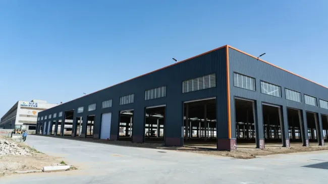 Prefabricated Steel Warehouse/Workshop/Hangar/Hall Steel Structure Industrial Factory