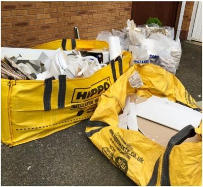 Chine Les déchets jaunes Anti-UV de sac de décharge sautent des sacs pour le plâtre de tuiles de bois de construction à vendre