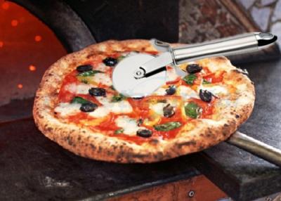 China Da roda plástica do cortador da pizza do Kitchenware ferramenta de aço inoxidável 154g da faca da pizza à venda