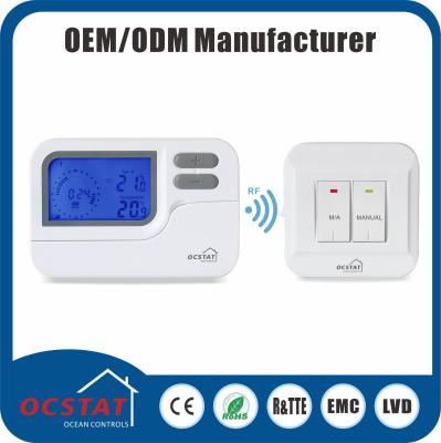 Chine RF868MHZ programmable du thermostat de la pompe à chaleur rf 5 - 2 de jour thermostat sans fil de la radiofréquence programmable rf du thermostat à vendre