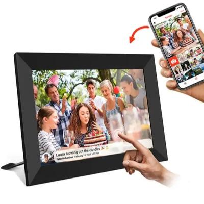China Digital Photo Frame 10.1 Inch Remote Control With Touch Screen & 16GB Memory en venta