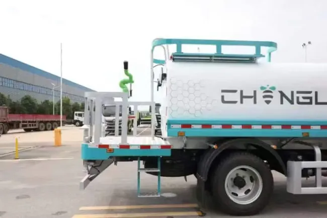 Shcaman Sprinkler Truck Electric Water Cannon Water Transport