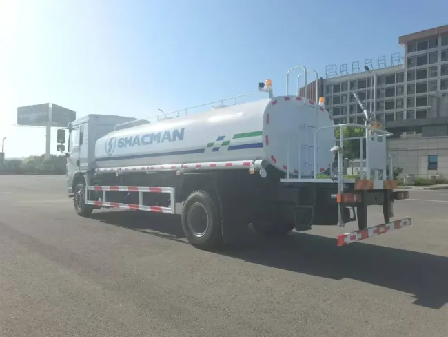 Shacman 210HP Asphalt Spray Sprinkler Truck 4X2 8m3 Bitumen Tank Truck