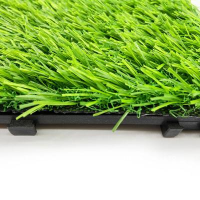 China Pet Friendly Synthetic Astro Turf Carpet Polyethylene Landscaping Artificial for sale