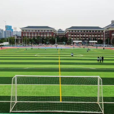 Chine Système de drainage efficace pour les grands terrains de football artificiels à vendre
