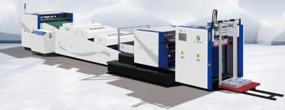 China Máquina de capa ULTRAVIOLETA de papel acanalada del laminador del punto 1050m m 9000Sheets por hora en venta