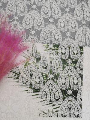 Chine Dentelle chimique de robe de mariage de tissu de dentelle de crochet de broderie de modèle de coeur à vendre