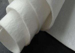 Chine Feutre perforé par aiguille colorée de polyester, tissu 50gsm | 500gsm d'aiguille de poinçon à vendre