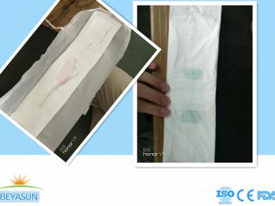 Chine Serviettes hygiéniques de S de pleines femmes d'emballage de 360 paquets “avec l'emballage en vrac d'anion à vendre