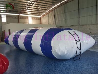 China El PVC azul del SGS explota el juguete de salto del agua del tirón del parque del agua, gota inflable del agua en venta