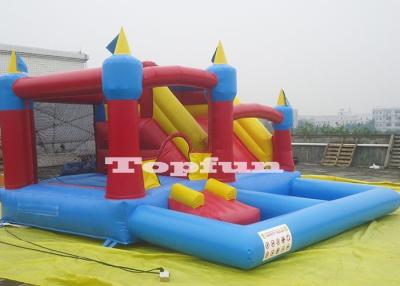 China 20ft 4 infláveis em 1 salto e corrediça de salto combinados do castelo com o poço plástico da bola à venda
