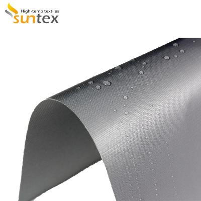 中国 シリコーンの溶接の総括的な製作および耐火性の溶接毛布のための単一の側面の上塗を施してあるガラス繊維の生地 販売のため