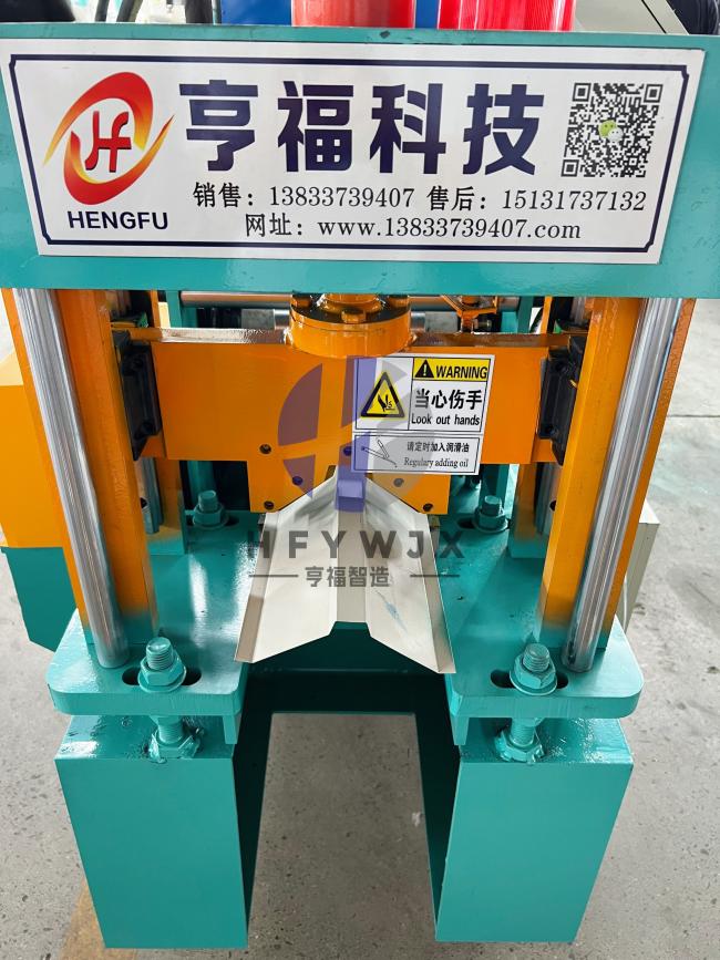 Roof ridge tile forming machine production line setup