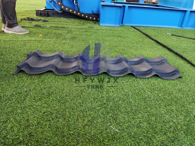 1100 Glazed Tile Roll Forming Machine operational view