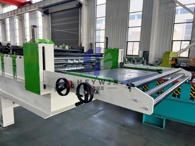 C8 C21 Double Layer Roll Forming Machine close-up detail