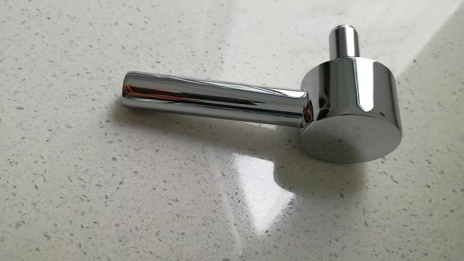 CE ISO Brass Faucet Polishing Machine - Industrial metal parts buffing equipment