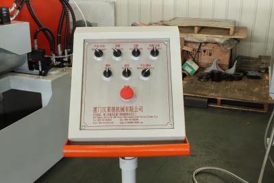 Chine La gravité en laiton de mètre d'eau machine de moulage mécanique sous pression semi automatique à vendre