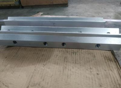 China 502mm Long Aluminum Extrusion Profiles Holder Mining Industry Use for sale