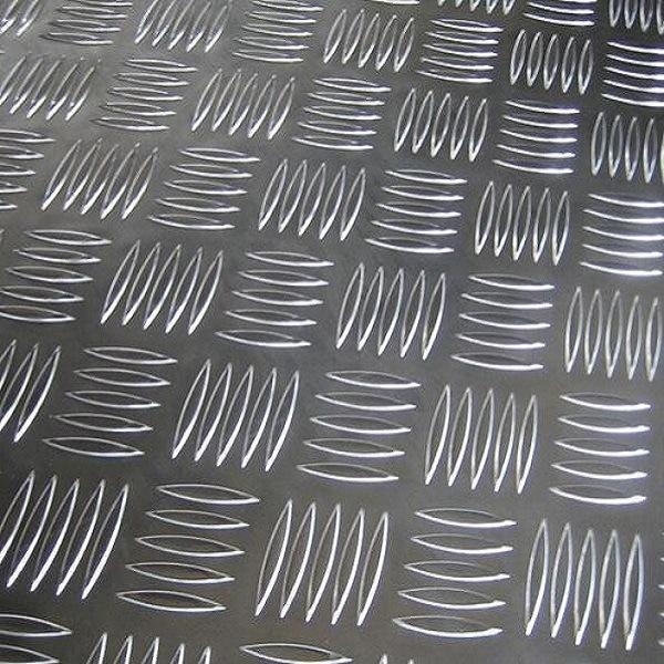 3003 3105 5052 Stucco Embossed Aluminium Checker Plate Aluminium 5 Bar Tread Plate