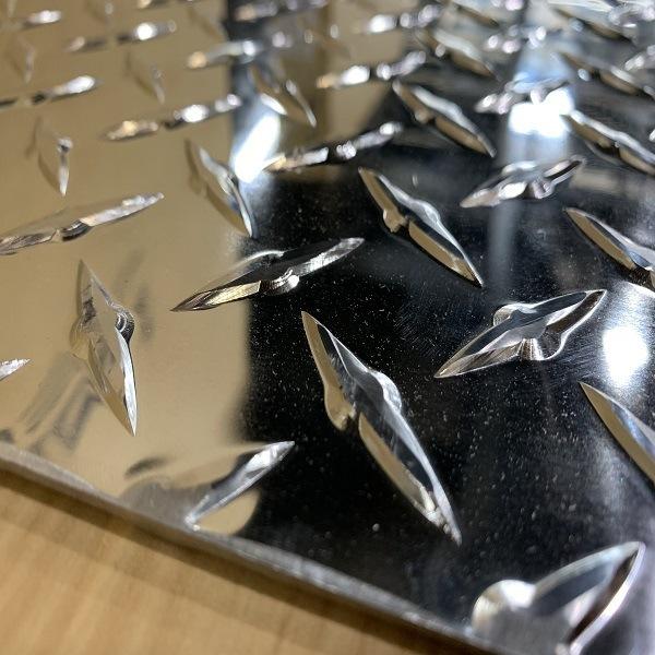 1060 3003 5052 5754 6061 Patterned Aluminum Alloy Checkered Plate Five Rib