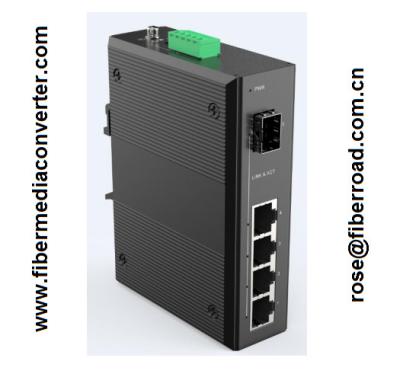 China Giga  Industrial Fiber Switch  -40℃~75℃ , 4×10/100/1000BASE-Tx RJ45 to 1×1000BASE-FX（SFP/1*9) for sale