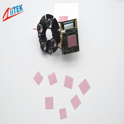中国 高周波マイクロプロセッサ0.95 W/mK熱変更材料の低い抵抗-25℃ - 125℃ 販売のため