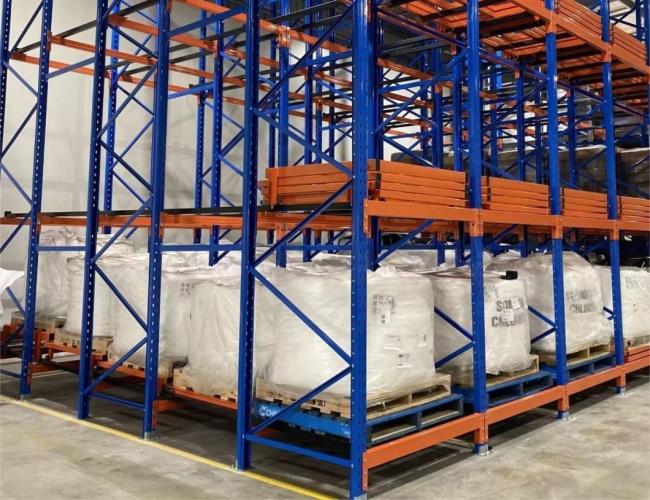 Customized High Quality Heavy Duty Push Back Racking System for Warehouse