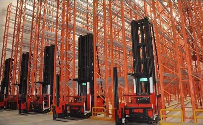 China Nanjing Factory Very Narrow Aisle Pallet Racking Q235B Good Price Quality