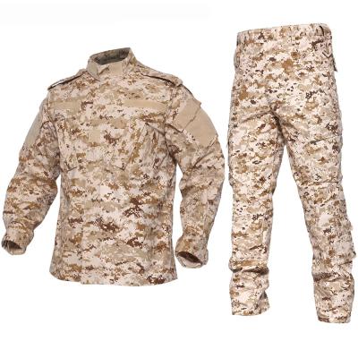 Chine Russian Military Uniform Dress Combat Anti-UV Unisex Design Optimal Versatility Protection à vendre