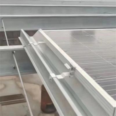 China Calhas de telhado de metal resistentes às intempéries em relevo em forma de K personalizadas à venda