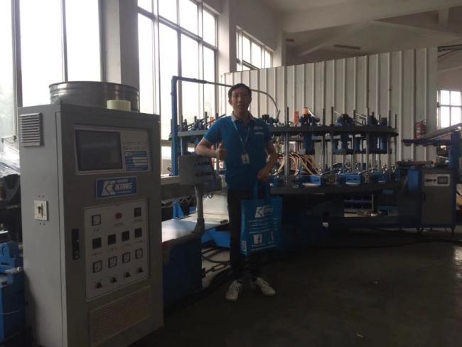 Single Color PVC Directly Injection Moulding Machine Shoemaking Machinery