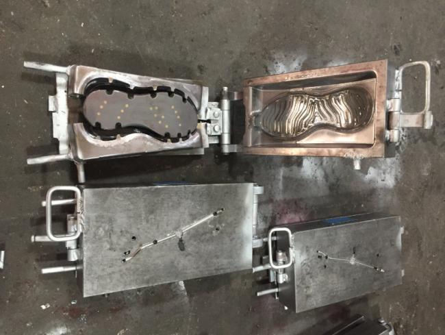 Customized TPU +PU Shoe Sole Making Molds for Gent Casual Shoe with China Manufacture