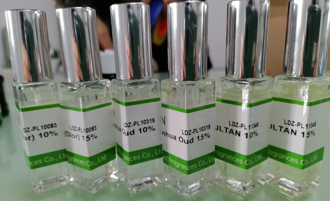 Professional fragrance oil bottle design