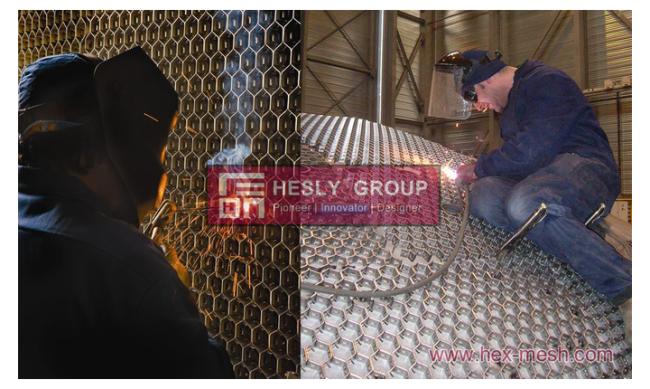 Refractory Hexmesh FCC reactor wall