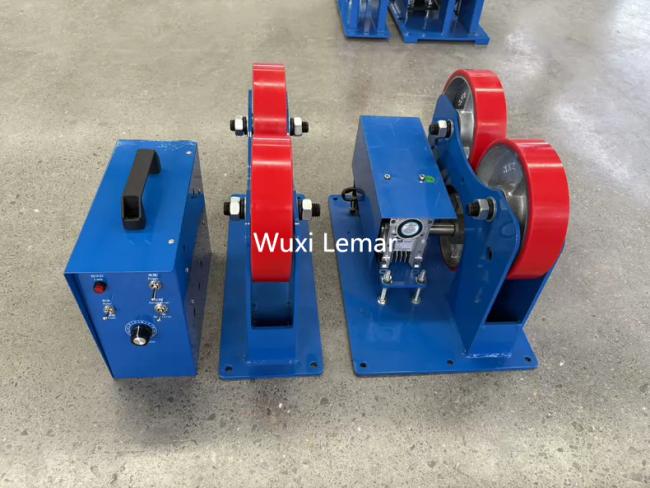 Welding rotator in operation showing core features