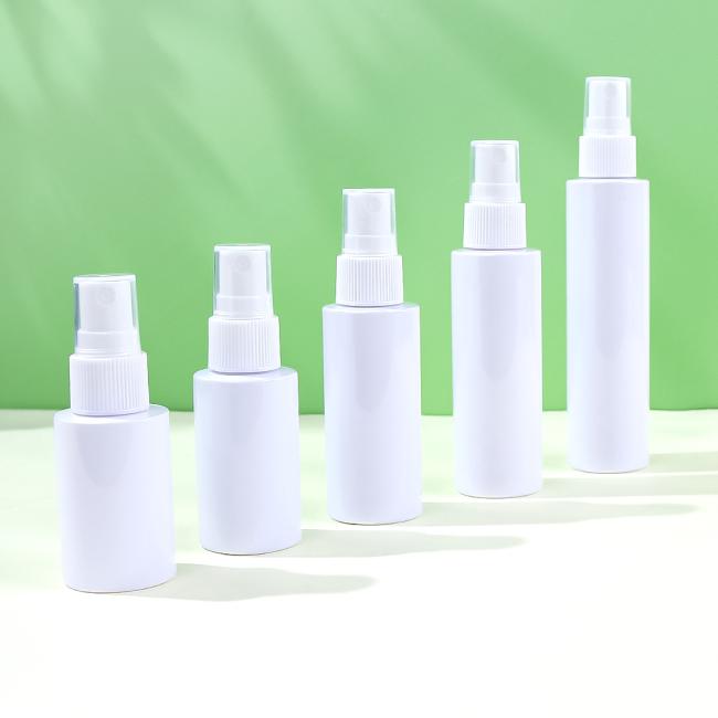 PET plastic fine mist spray bottle product display