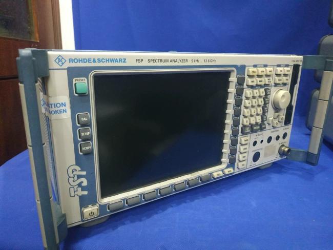Close-up of Rohde & Schwarz FSP13 Spectrum Analyzer display