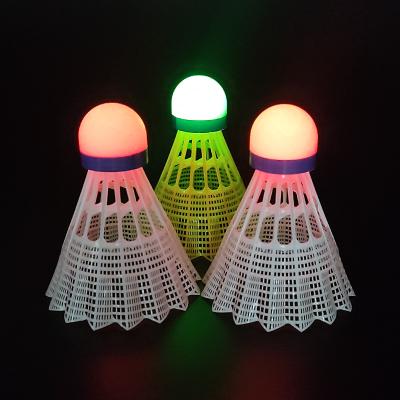 China Duração clara verde vermelha colorida da peteca do badminton do diodo emissor de luz à venda