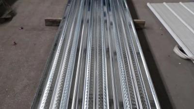 China Perfurar galvanizada corrugou a chapa de aço, painéis galvanizados laminados a alta temperatura do telhado à venda
