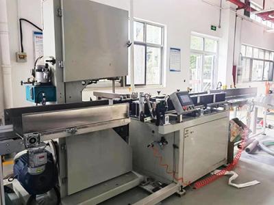 Chine coupes automatiques de la machine 25 de papier de soie de soie d'occasion de 400mm/minute à vendre