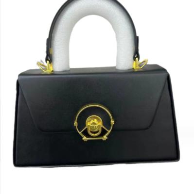 China Women Handbag Shoulder Bag Fashionable Diagonal Cross Square Box Handbag women bag à venda